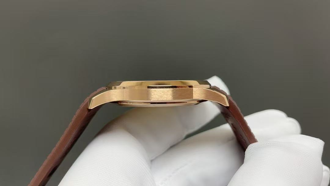 百达翡丽  Patek Philippe   AQUANAUT手雷5167系列